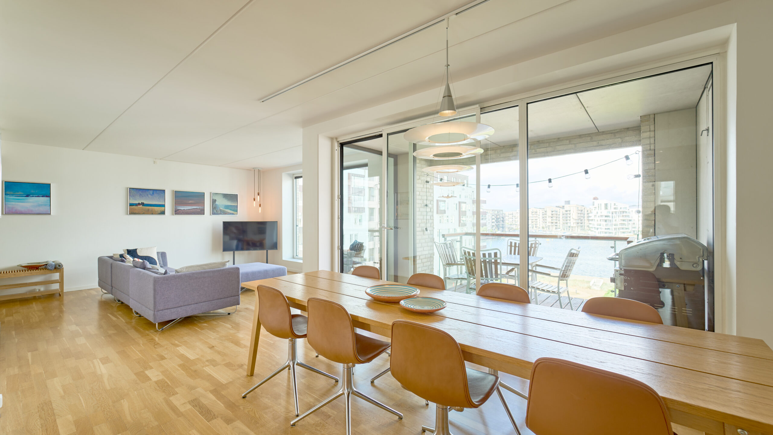 Airbnb fotografering eksempel - moderne spisestue